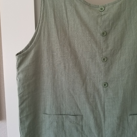 SHEIN Shorts Romper - Picture 2 of 3